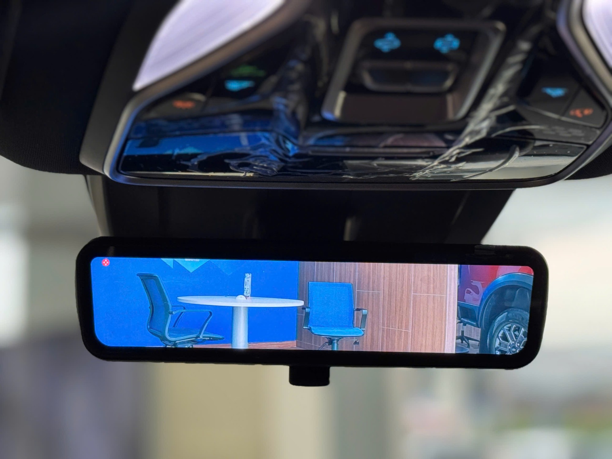 Gương Chiếu Hậu Kỹ Thuật Số Trên Ford Territory Titanium X